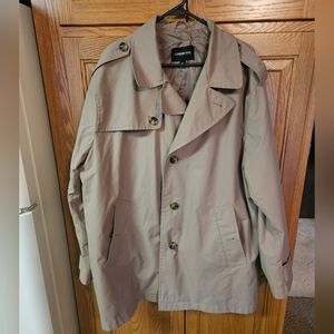 London Fog Mens Lightweight tan Jacket